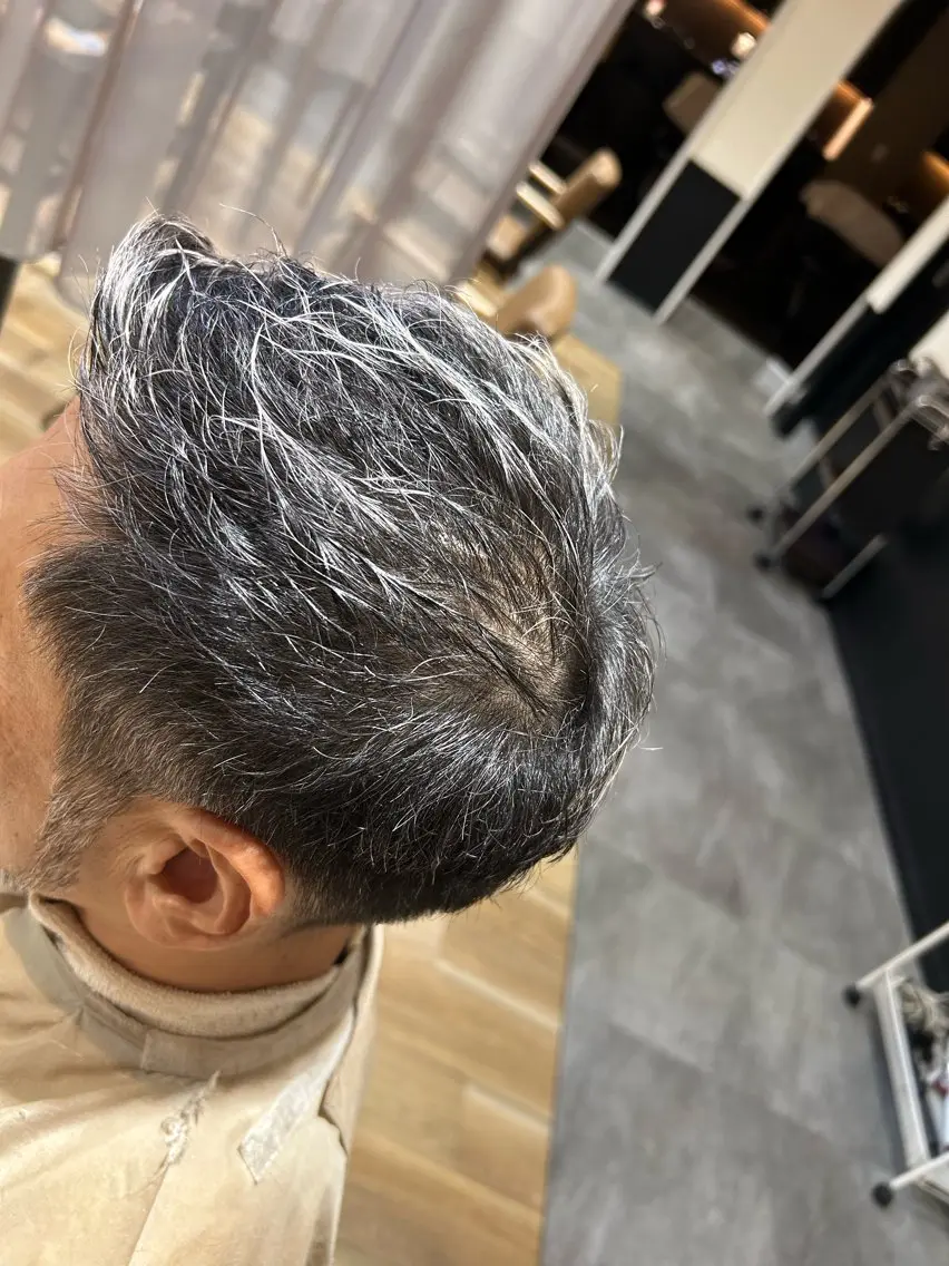 メンズ フジイイブキ 髪質改善カラーのヘアスタイル