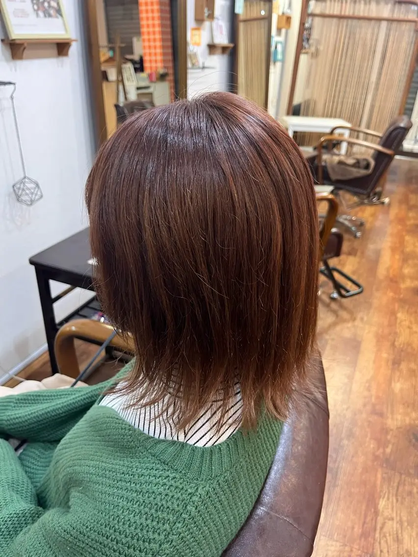 ショート カラー ヘアアレンジ ブラウンカラー オレンジ オレンジブラウン 外ハネヘア 中津川 愛恵のヘアスタイル