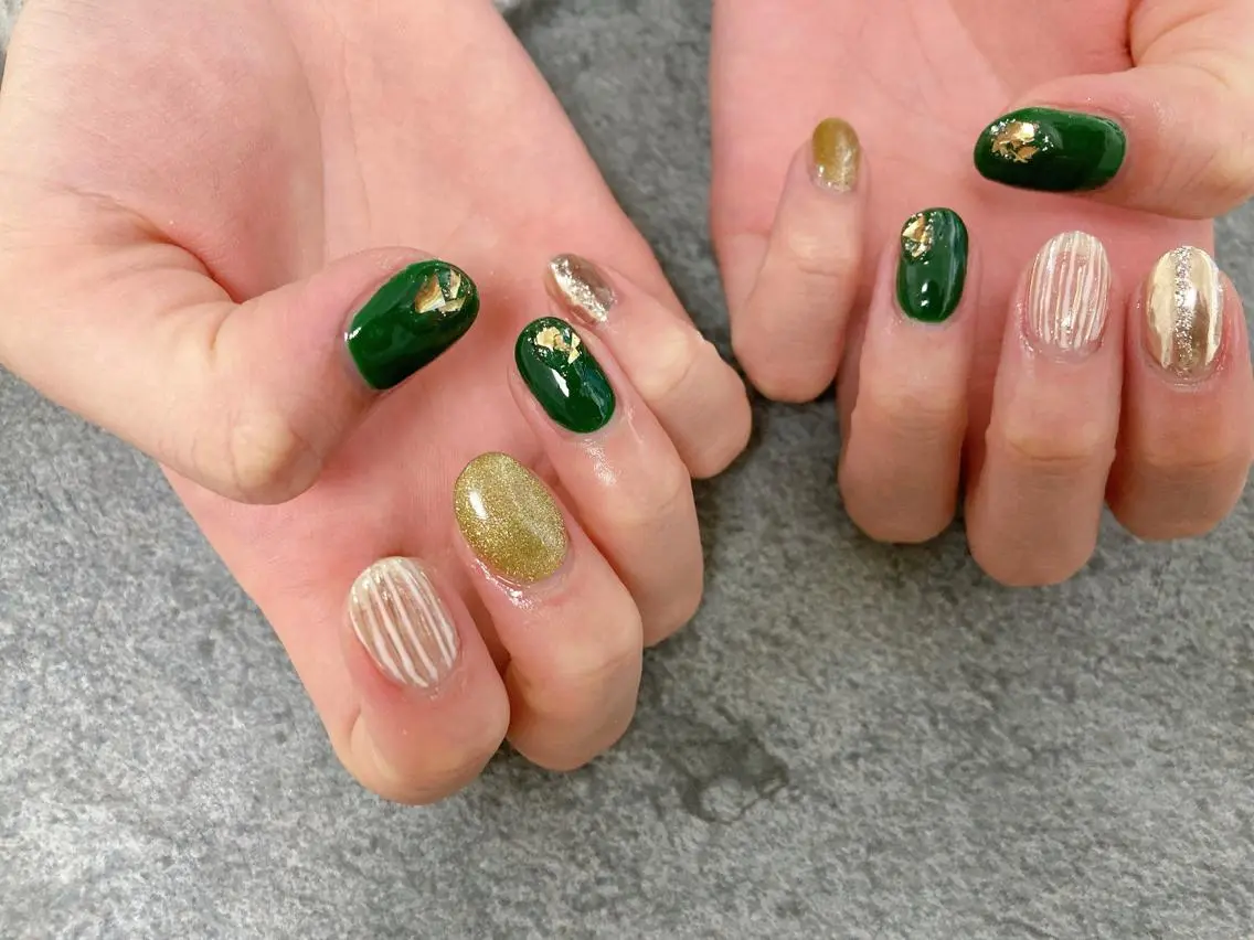 ネイル 成人式 mogunail &blowのネイルデザイン