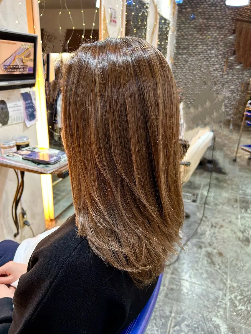 セミロング カラー ベージュカラー ハイライトカラー ハイライト 鎌ヶ谷大仏フレスコ ✂︎ NATSUMIのヘアスタイル