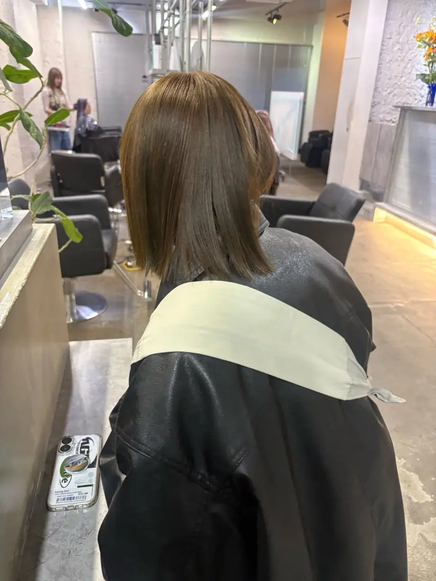 ショート カラー ハイトーン レイヤー🎀meiのヘアスタイル
