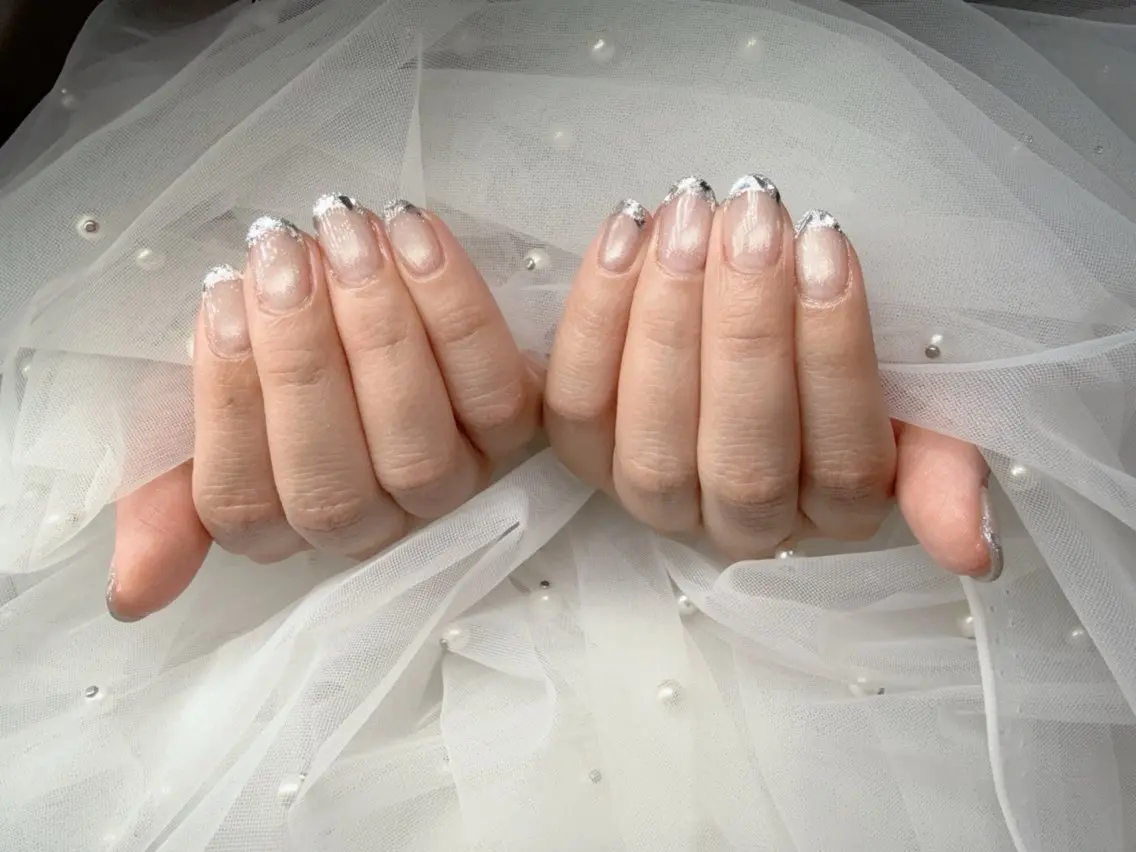 ネイル フレンチネイル ガラスフレンチ Anna Nailのネイルデザイン