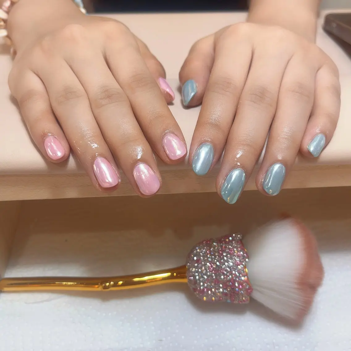 ネイル ハンドネイル MoonNail ユリ🌸のネイルデザイン