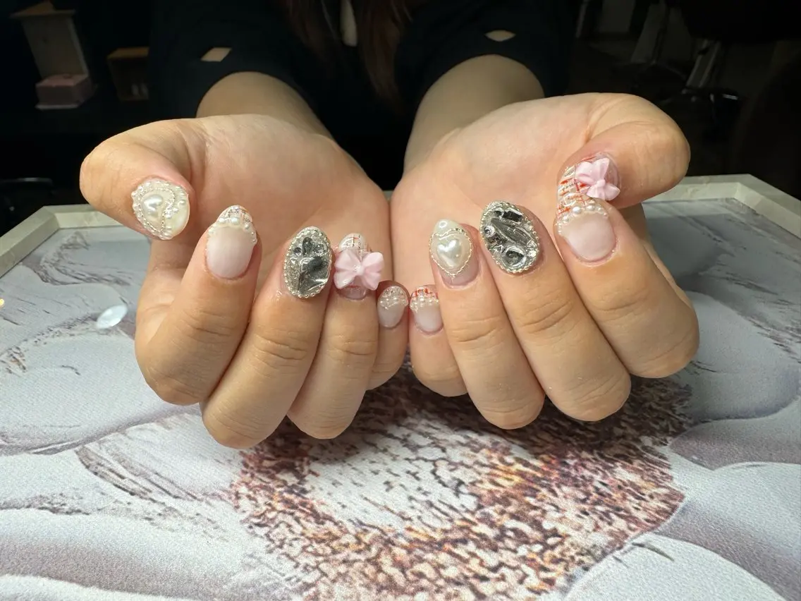 ネイル フレンチネイル ジェルネイル 韓国ネイル マグネットネイル マグネットフレンチ akina nailsのネイルデザイン