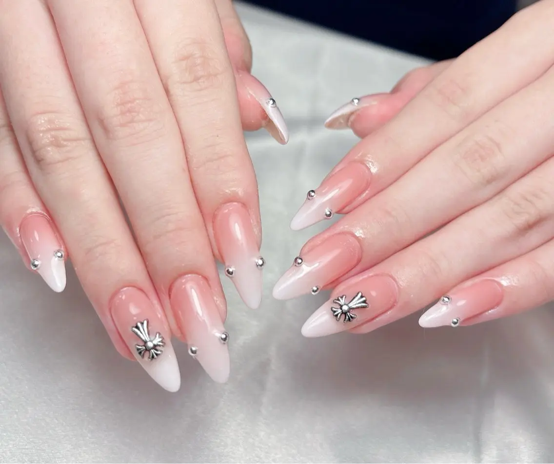 ネイル ハンドネイル Aura Nail 長さだし/パラジェルのネイルデザイン