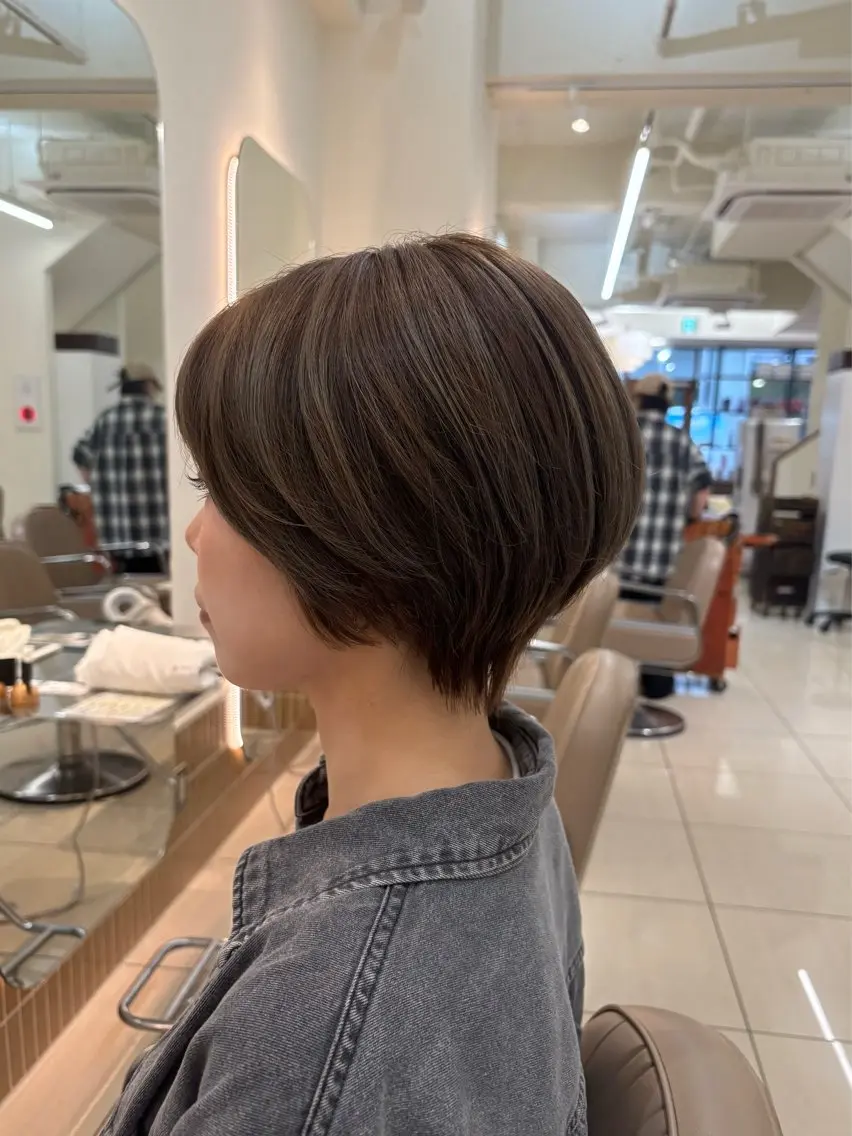 ショート くびれヘア ショートヘア カットモデル/ カラー/コハルのヘアスタイル