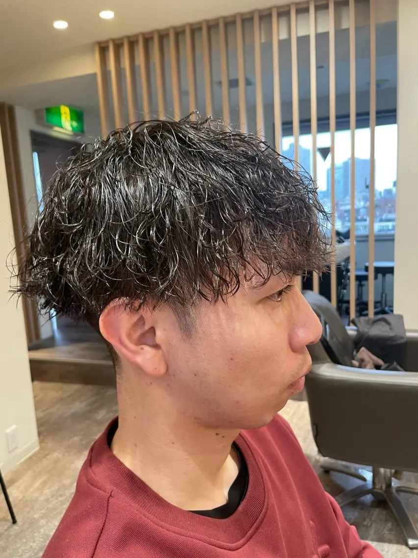 メンズ マッシュ メンズパーマ 波巻きパーマ 匠メンズショート✖️ アップバングNoroのヘアスタイル