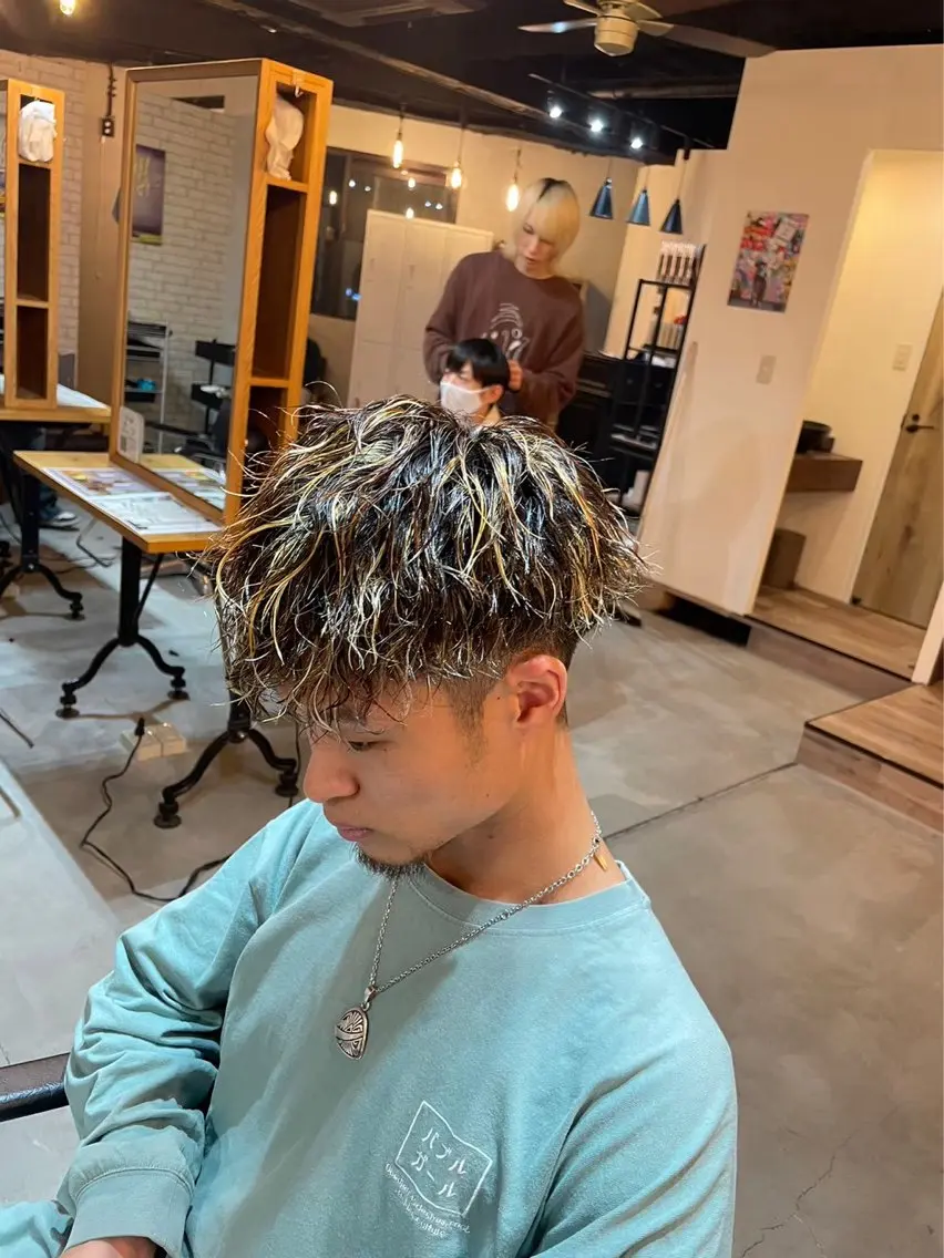 カラー パーマ メンズ ツイスパ特化 TOSHIYAのヘアスタイル