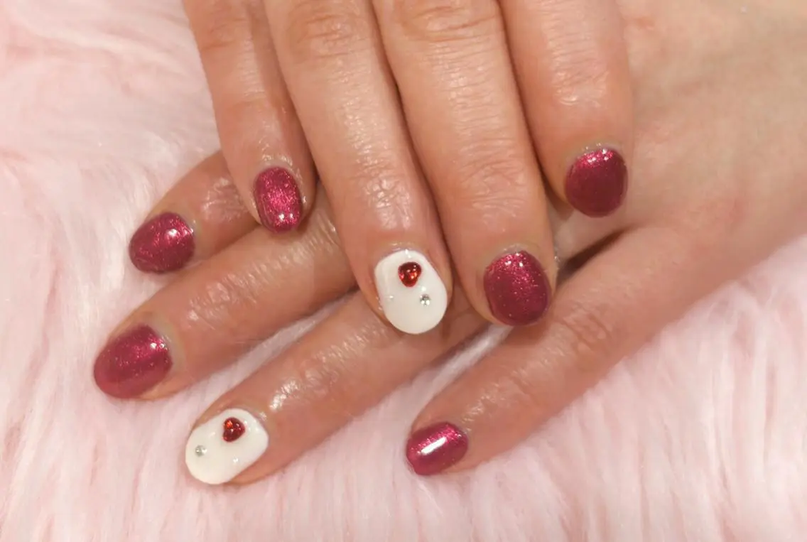 🎀大人気NO.1🎀💕ハンドネイル　定額デザイン（丁寧なケア付きです） 💕　サンプル多数あり！お色変えOKです！の写真