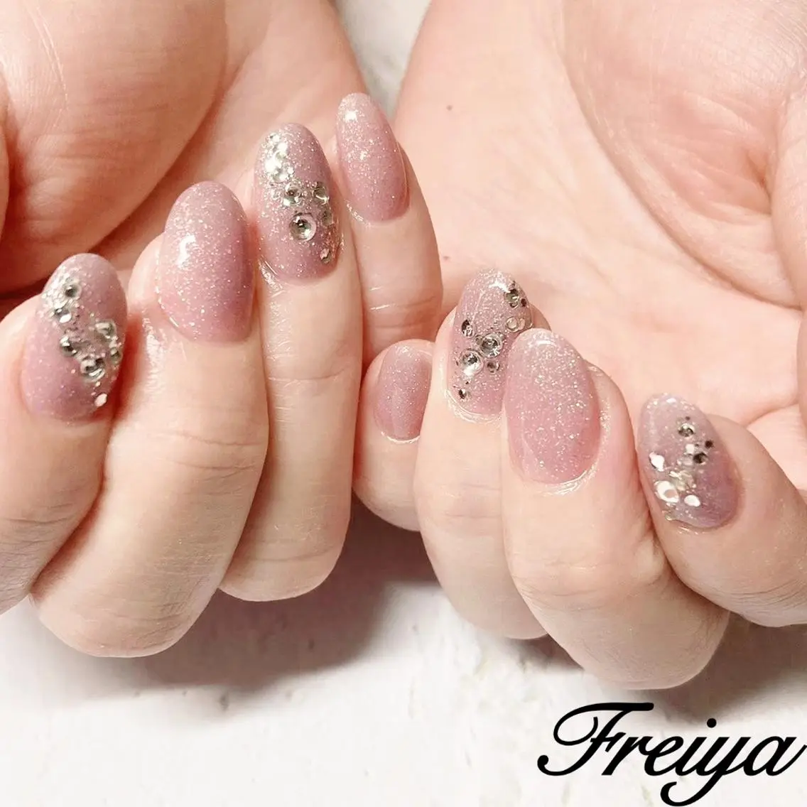 ネイル FREIYA マツエク、ネイルのマツエク・マツパデザイン