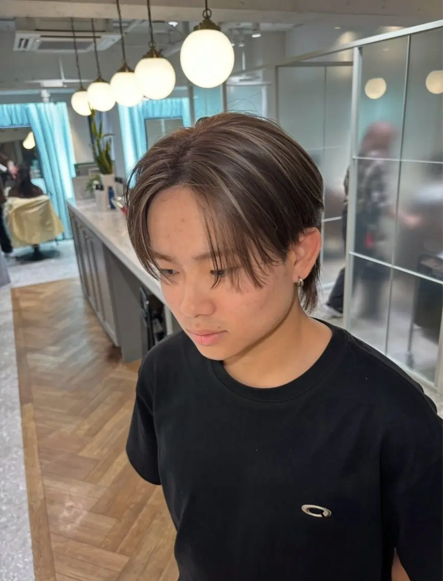 ショート カラー [渋谷美容師] 玲弥のヘアスタイル