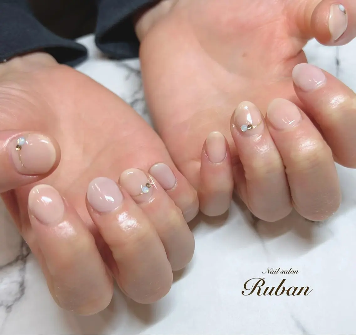 ネイル オフィスネイル ブライダルネイル Nail salon Rubanのネイルデザイン