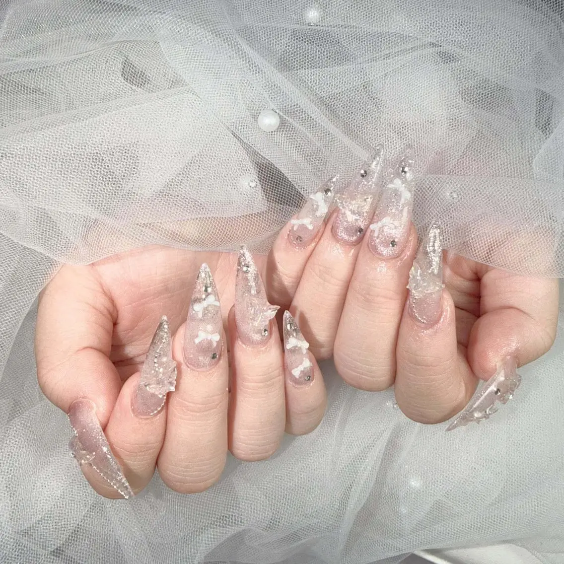 ネイル クリアネイル ストーンネイル ハンドネイル KOTORA NAILのネイルデザイン