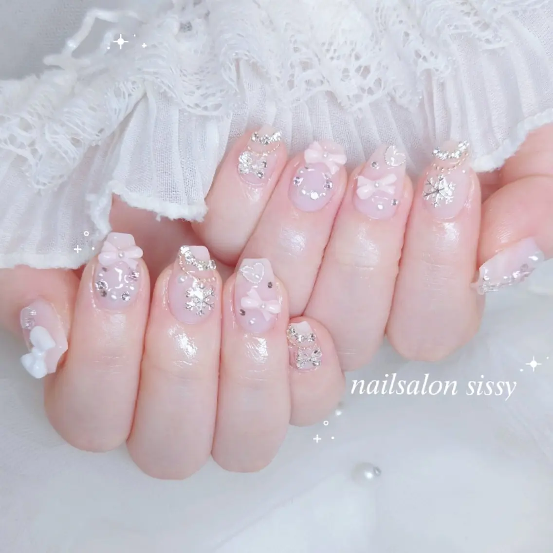 ネイル 冬ネイル クリスマス ハンドネイル sissy hatsuneのネイルデザイン
