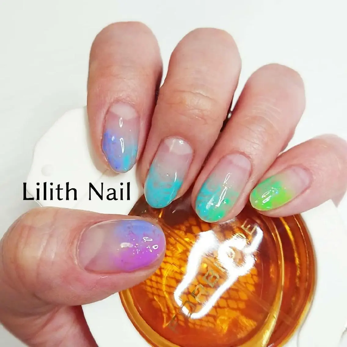 ネイル グラデーション 大理石ネイル(マーブル) ハンドネイル Lilith Nailのネイルデザイン