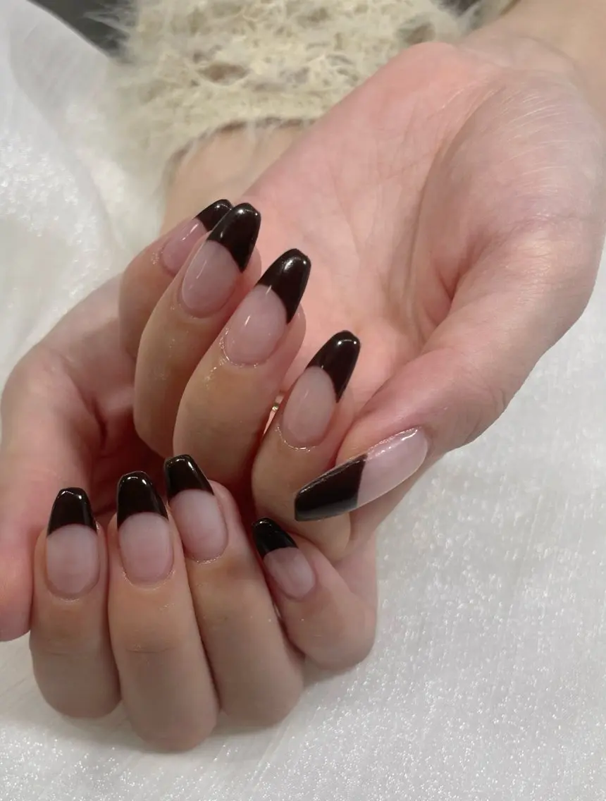 ネイル ブラウン フレンチネイル ハンドネイル Knail COCOA🩵のネイルデザイン