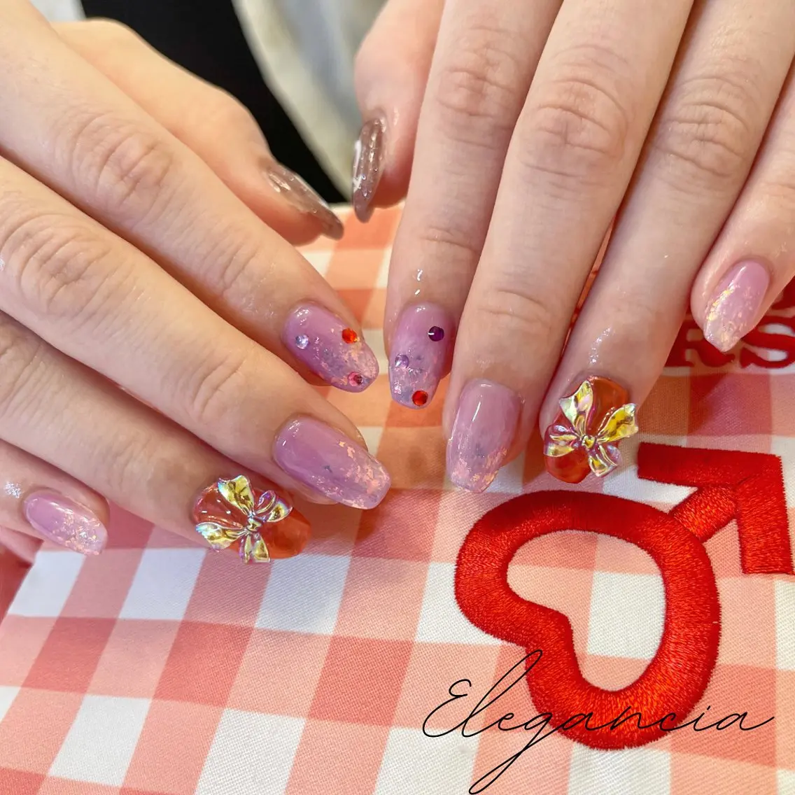 ネイル Elegancia. Hiromiのネイルデザイン