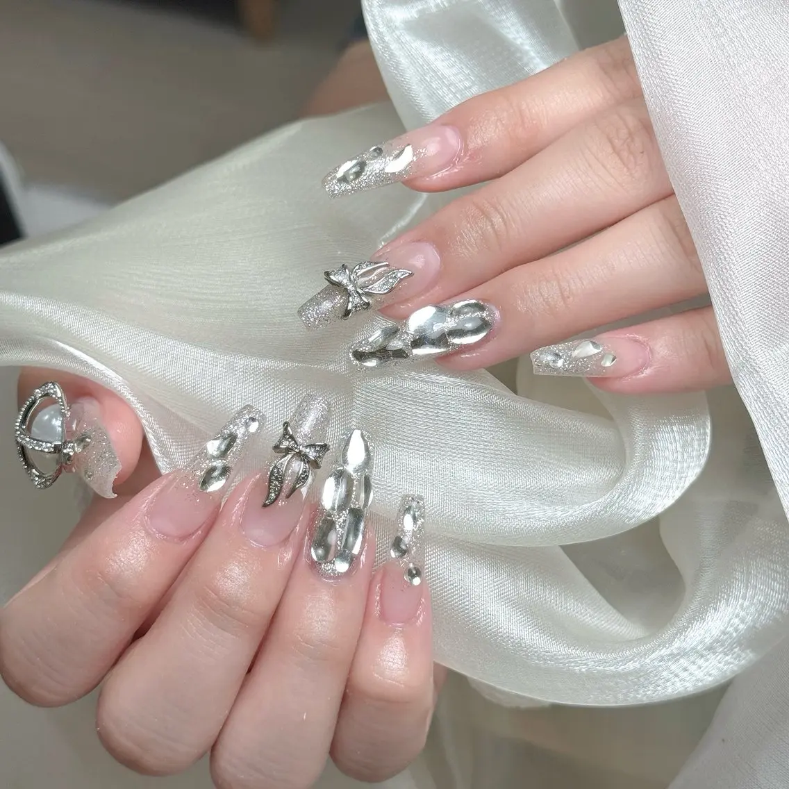 ネイル Maggie Nail🦩のネイルデザイン