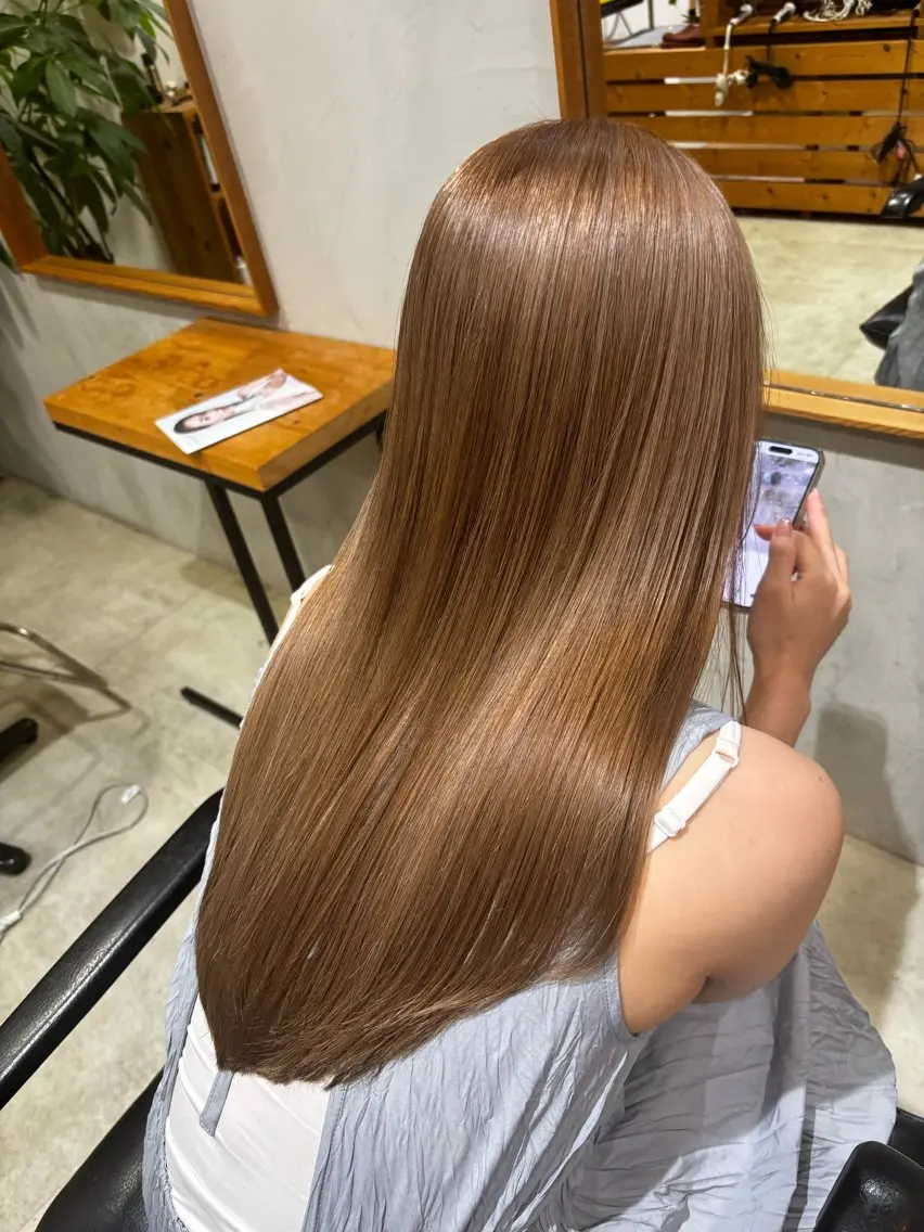 ロング カット ヘアカラー Lino by hoNuaのヘアスタイル