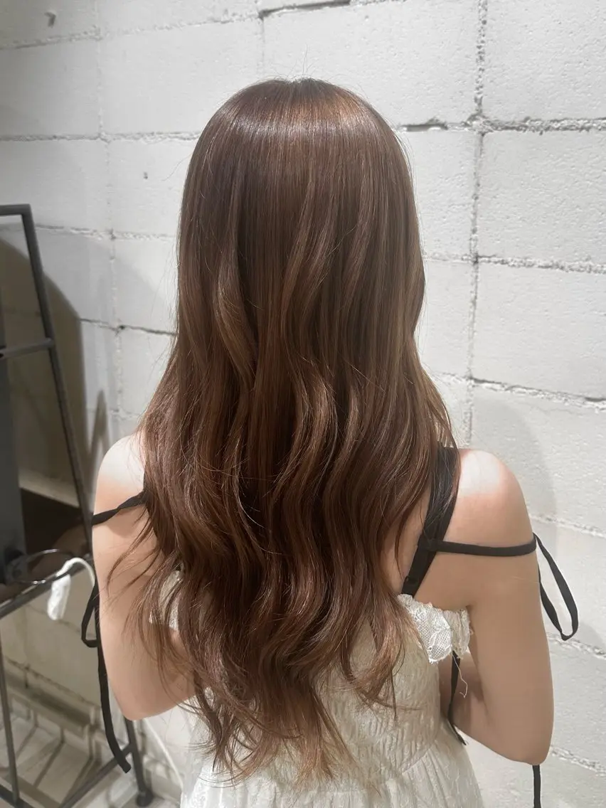 ロング カラー ブリーチ 透明感カラー ヘアカラー いまじゅく あおいのヘアスタイル