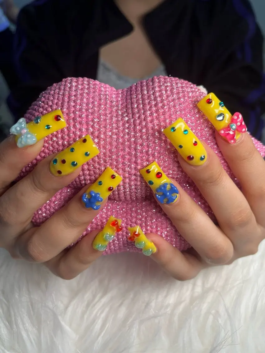ネイル オーロラネイル フレンチネイル ジェルネイル ハロウィン 韓国ネイル ハンドネイル neco H.babynailのネイルデザイン