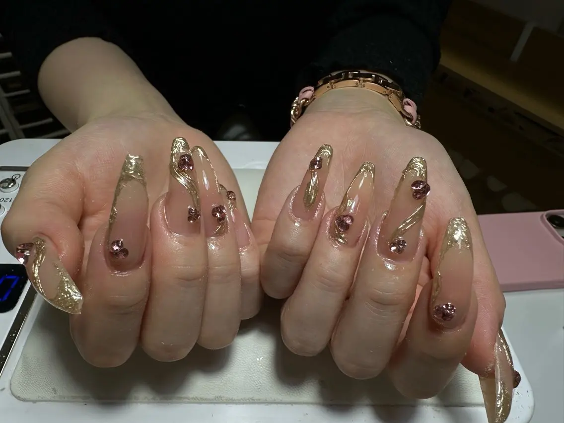 ネイル ハンドネイル NAIL CIRCLESのネイルデザイン