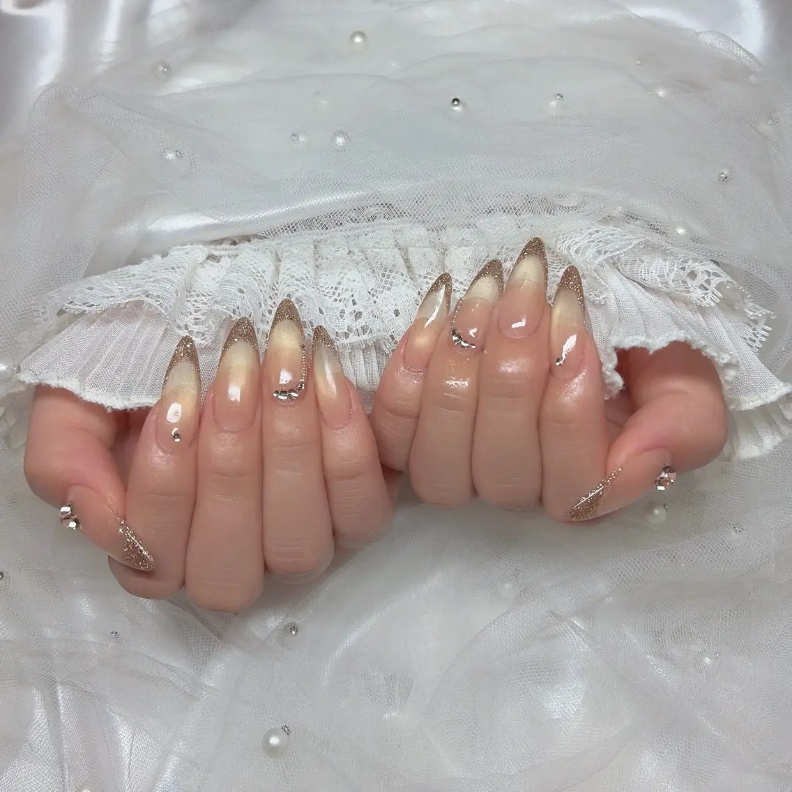 ネイル アートネイル フレンチネイル マグネットネイル sissy moeのネイルデザイン
