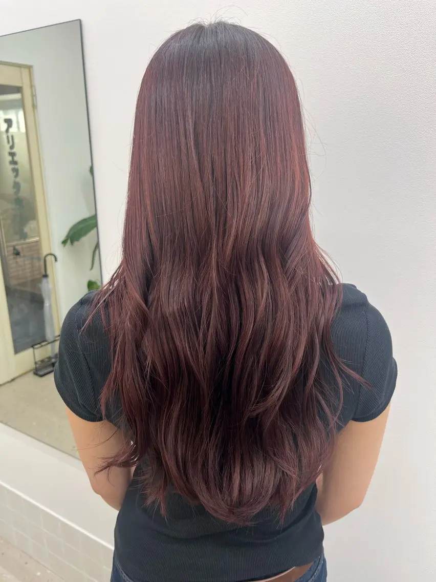 カラー レッドカラー 小出 琴未のヘアスタイル