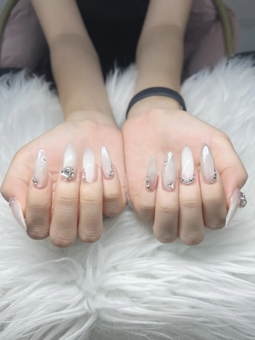 ネイル ハンドネイル Lee Nails チップ長さだし専門店のネイルデザイン