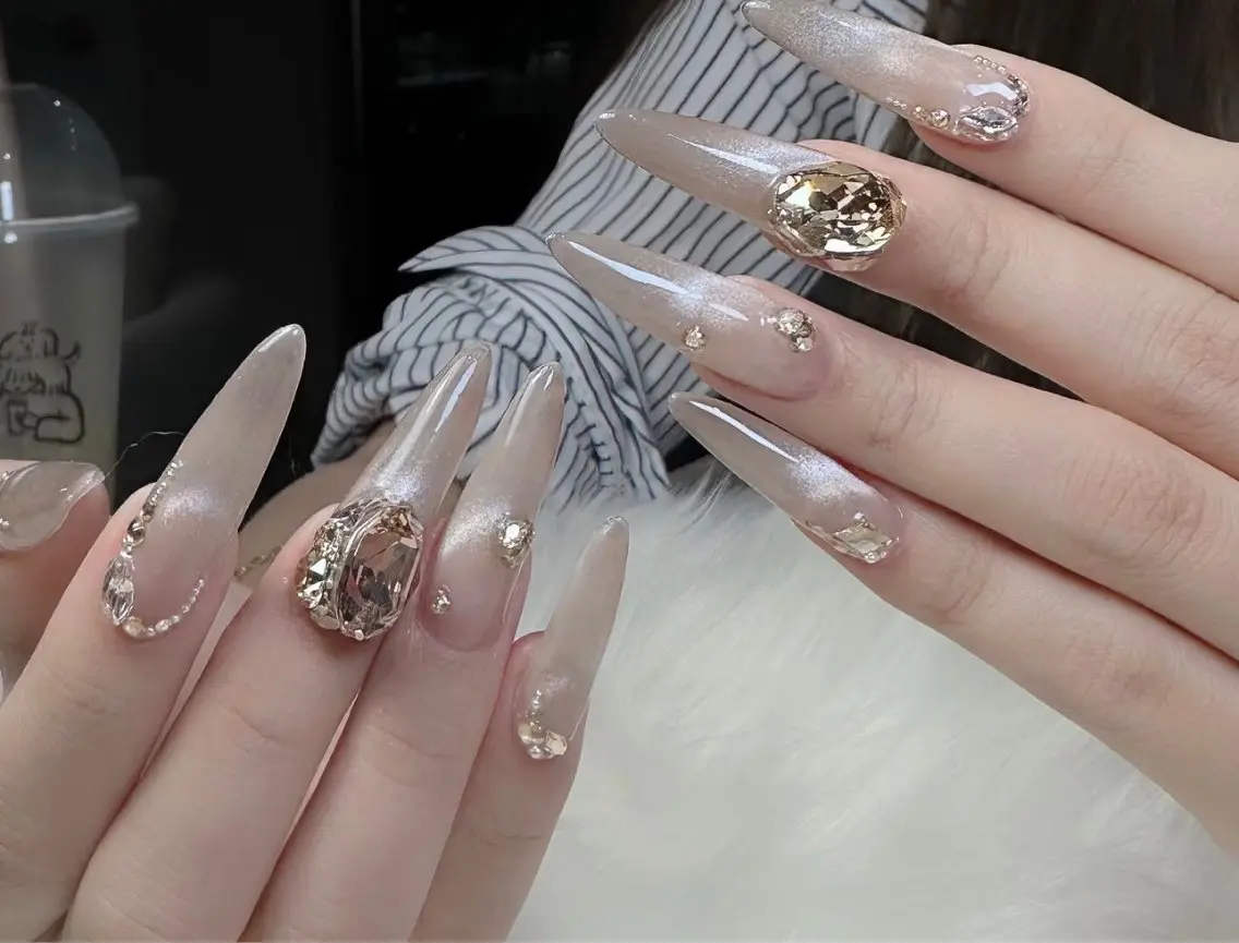 ネイル アートネイル ボルドー フレンチネイル ジェルネイル 氷ネイル・うるうるネイル ハンドネイル H.baby Nail Salonのネイルデザイン
