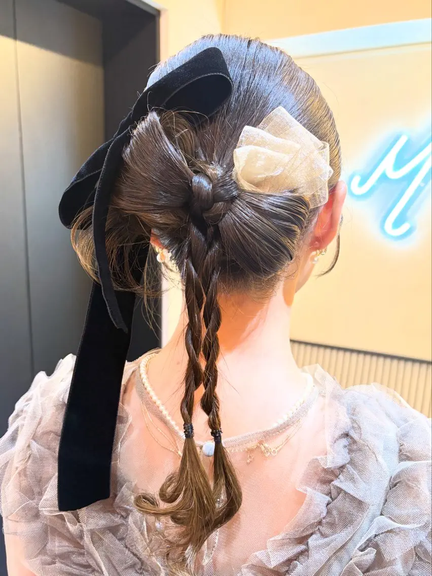 ロング ヘアアレンジ 結婚式・ブライダル 卒業式のヘアスタイル ヘアセット 艶ピンク*ヘアセット 🌙shioriのヘアスタイル