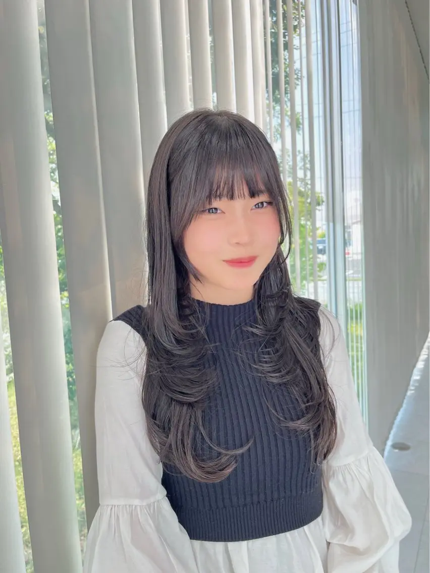 ロング カラー カット ヘアカラー トリートメント 佐々木 麻衣のヘアスタイル