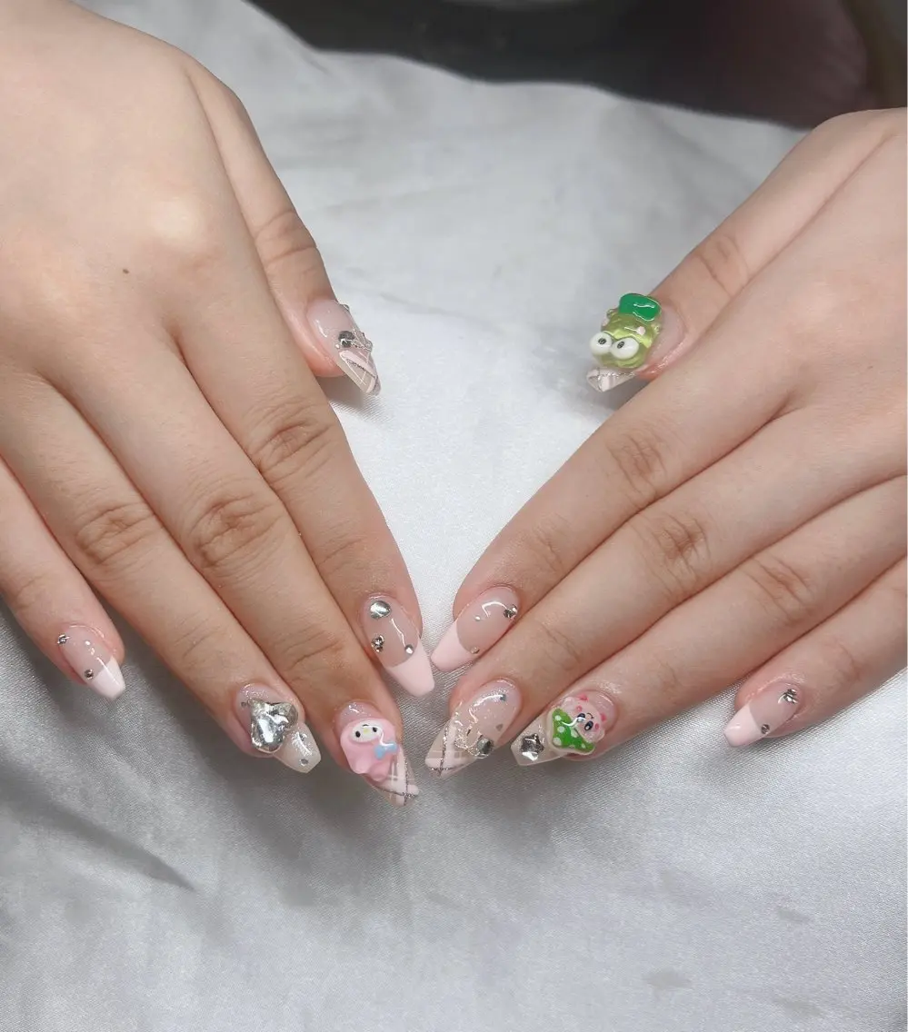 ネイル 長さ出し グラデーション キラキラネイル マグネットネイル ニュアンスネイル Lee Nails チップ長さだし専門店のネイルデザイン