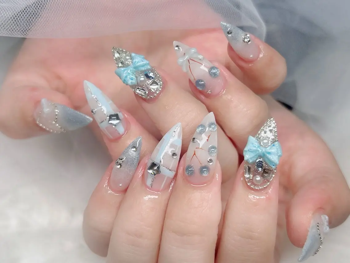ネイル チークネイル ドット フレンチネイル グラデーション 韓国ネイル ハンドネイル Kei Nail Salonのネイルデザイン