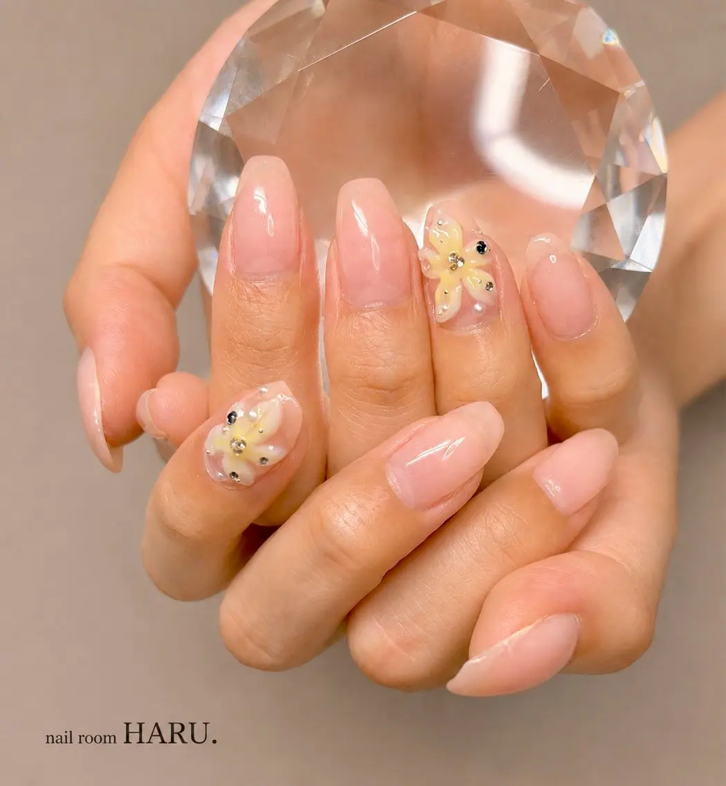 ネイル nailroom HARU.のネイルデザイン