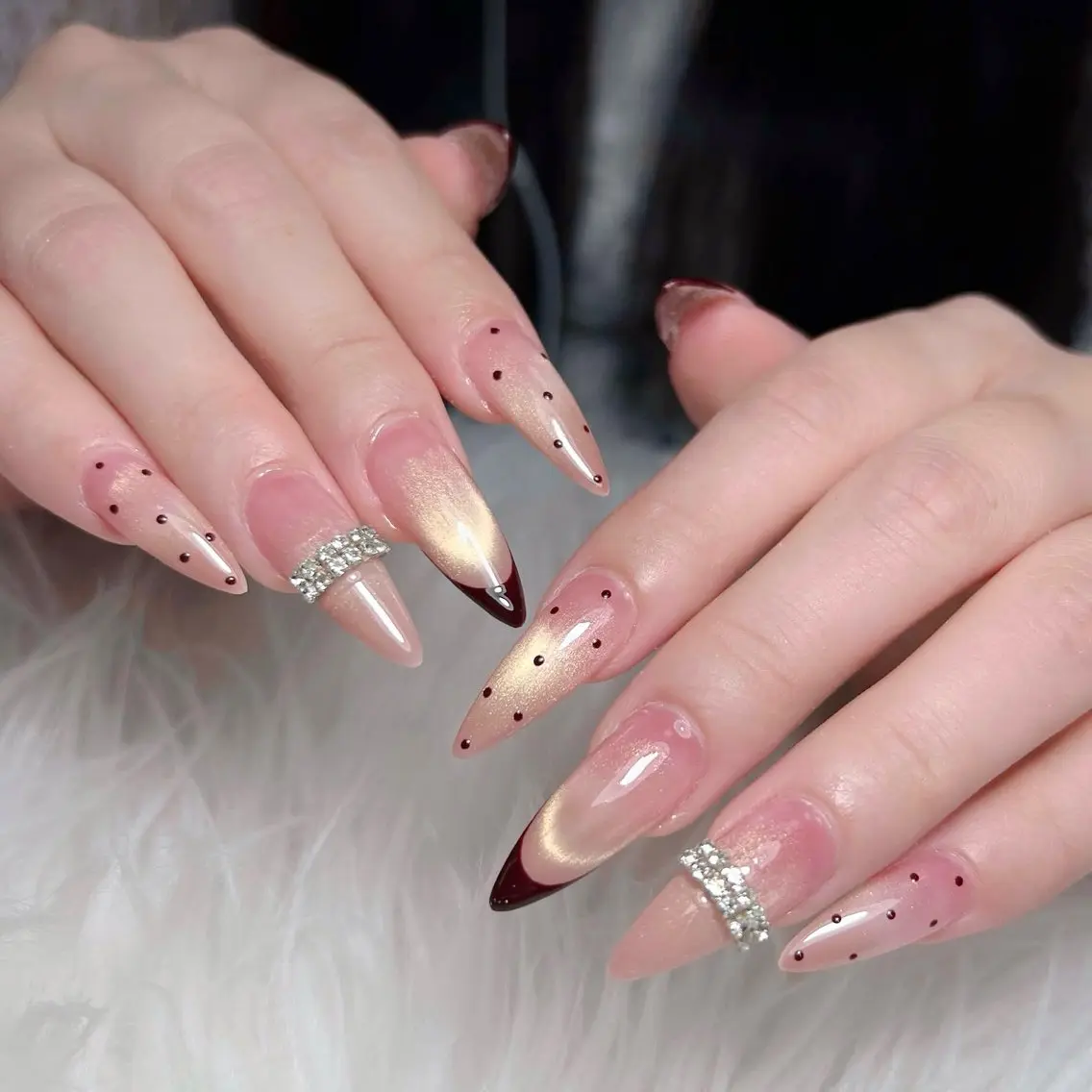 ネイル オーロラネイル 長さ出し フラッシュネイル フレンチネイル ジェルネイル ハンドネイル Amee Nail Salonのネイルデザイン