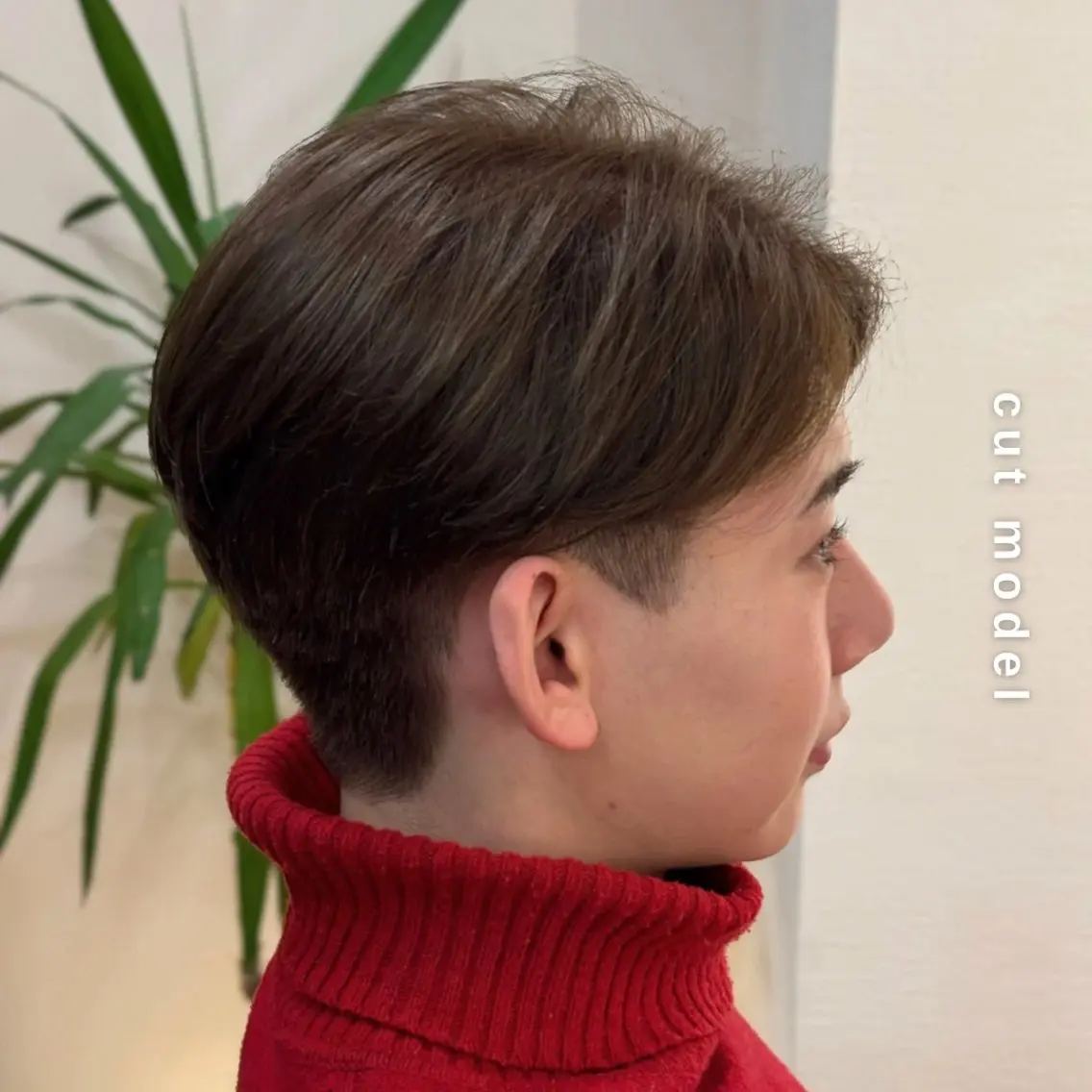 ショート メンズ センターパート かきあげバング カット ヘアカラー トリートメント しんのすけ /モデルさん募集中のヘアスタイル