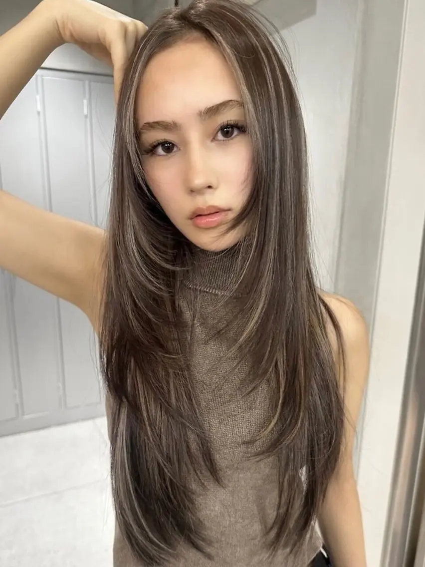 ロング カラー 荒金 大翔のヘアスタイル