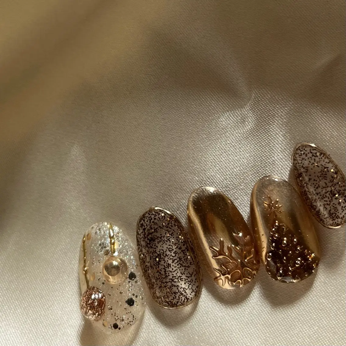 ネイル ハンドネイル atelier alle.のネイルデザイン
