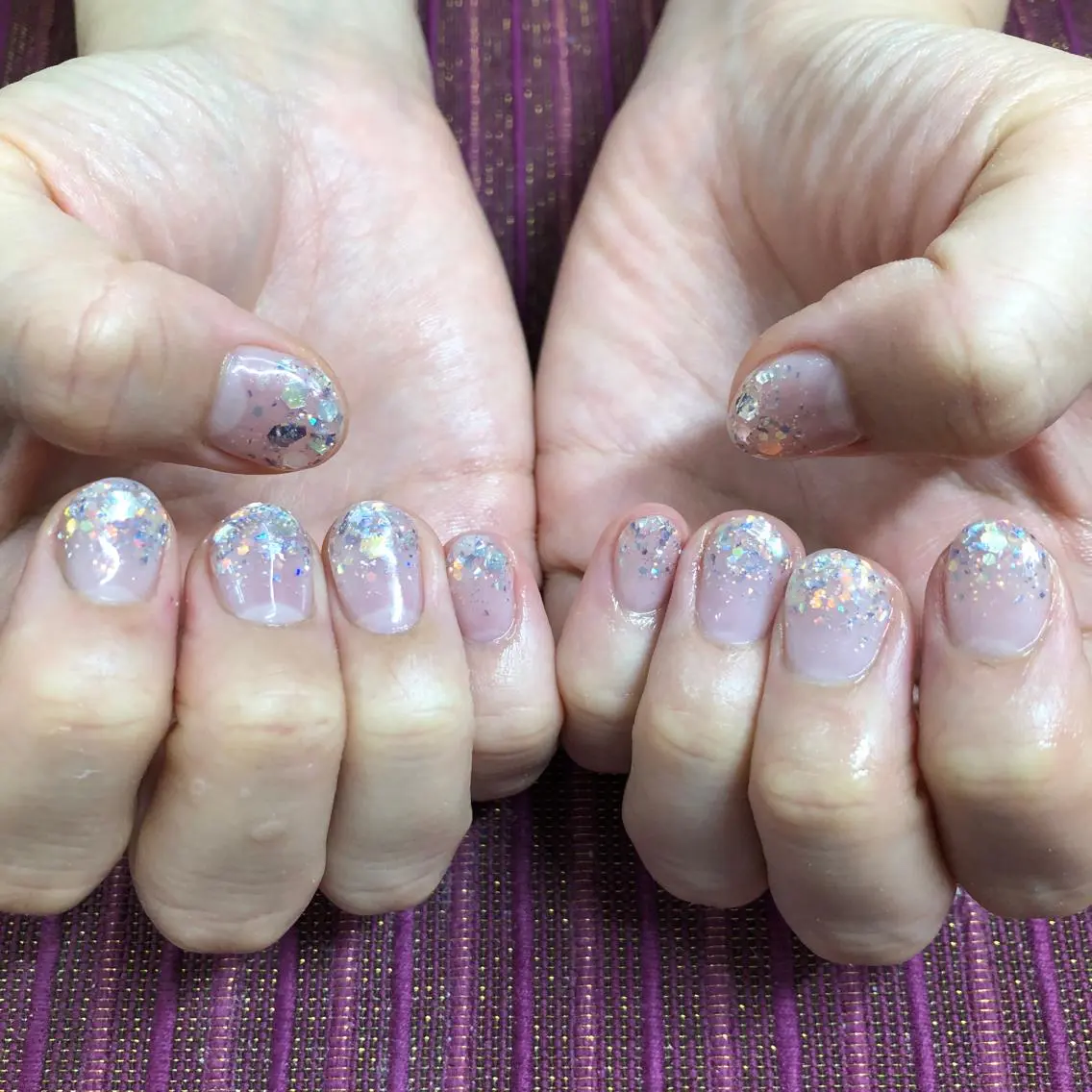 ネイル ジェルネイル グラデーション ラメ(グリッター) ラメグラデーション ワンカラーネイル J terrace Nailのネイルデザイン
