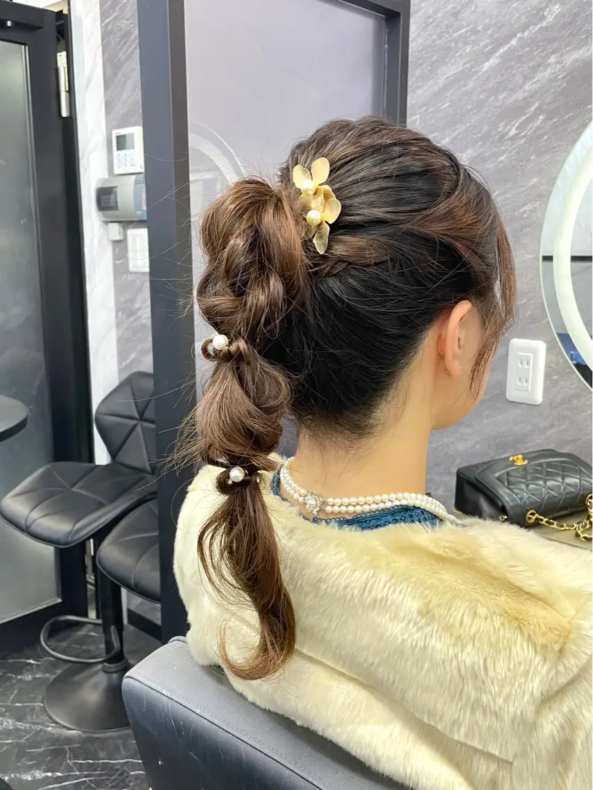 セミロング ヘアアレンジ ヘアセット エクステ🩵ブリーチ 韓国ヘア🩵KAEのヘアスタイル