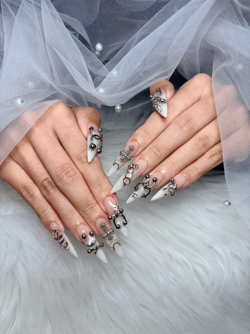 ネイル アートネイル 長さ出し ジェルネイル マグネットネイル ニュアンスネイル ハンドネイル Cloudy Chan Nailのネイルデザイン