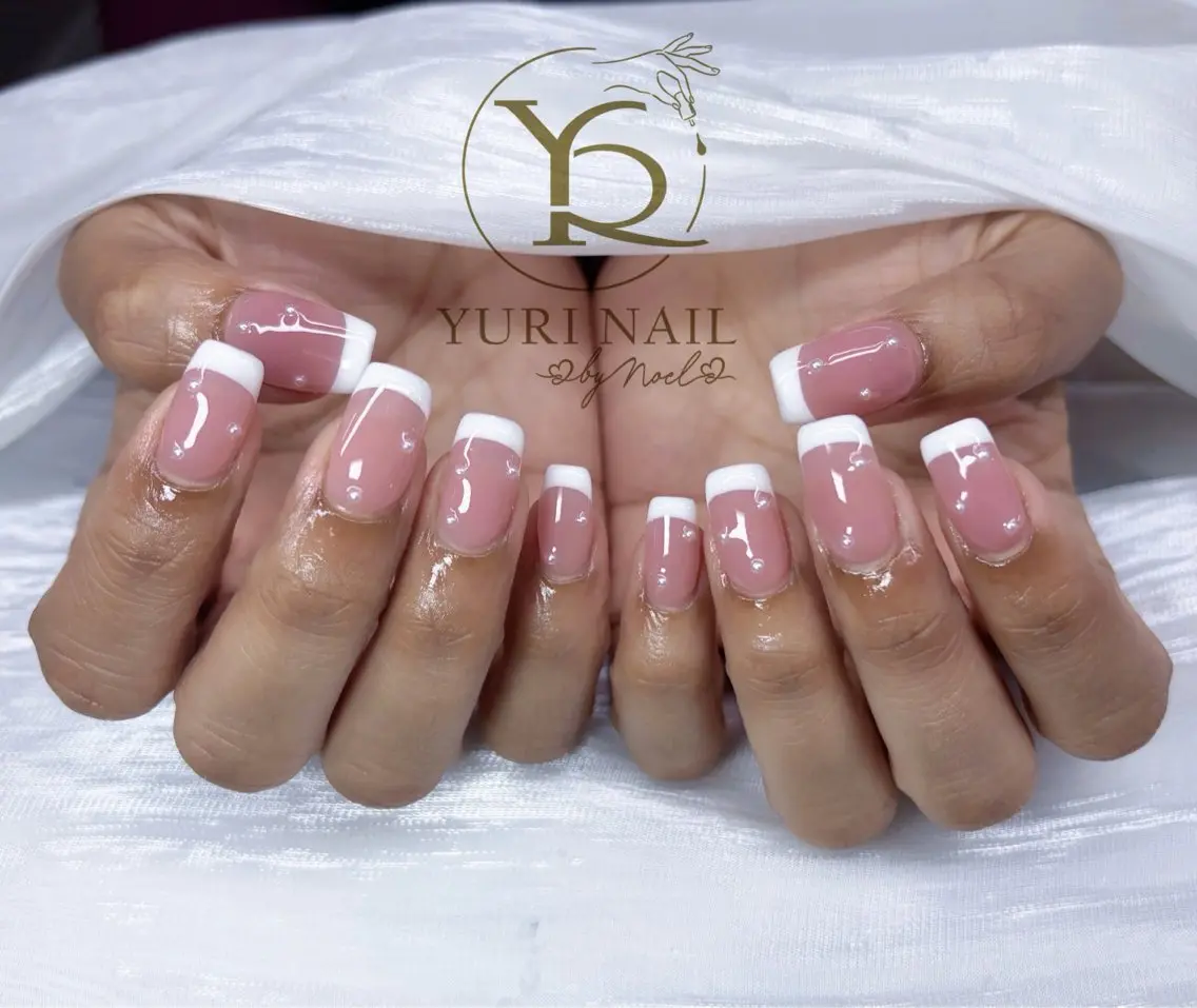 ネイル ハンドネイル フットネイル ハンドケア YURI Nail NARITAのネイルデザイン