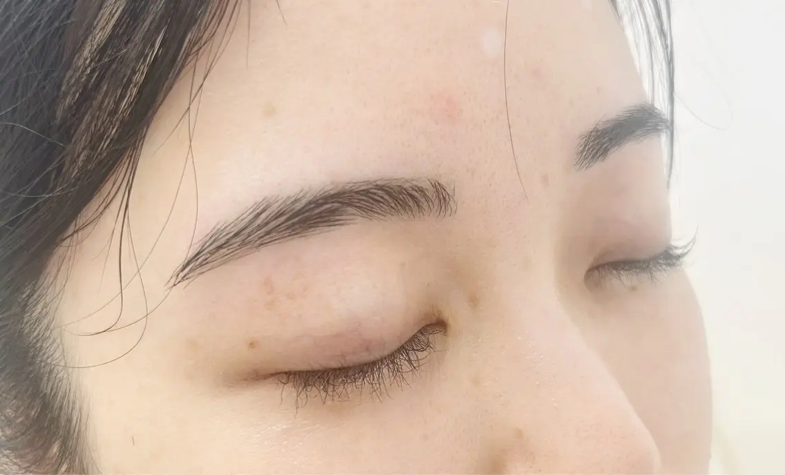アイブロウ ワックス脱毛 arbis 中野のマツエク・マツパデザイン