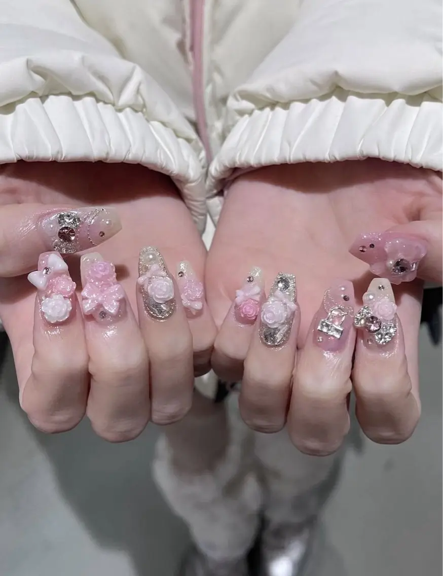 ネイル フレンチネイル ロングネイル マグネットネイル スカルプネイル スーパーロングネイル ハンドネイル ハンドケア Nihonthy Nail 新宿のネイルデザイン