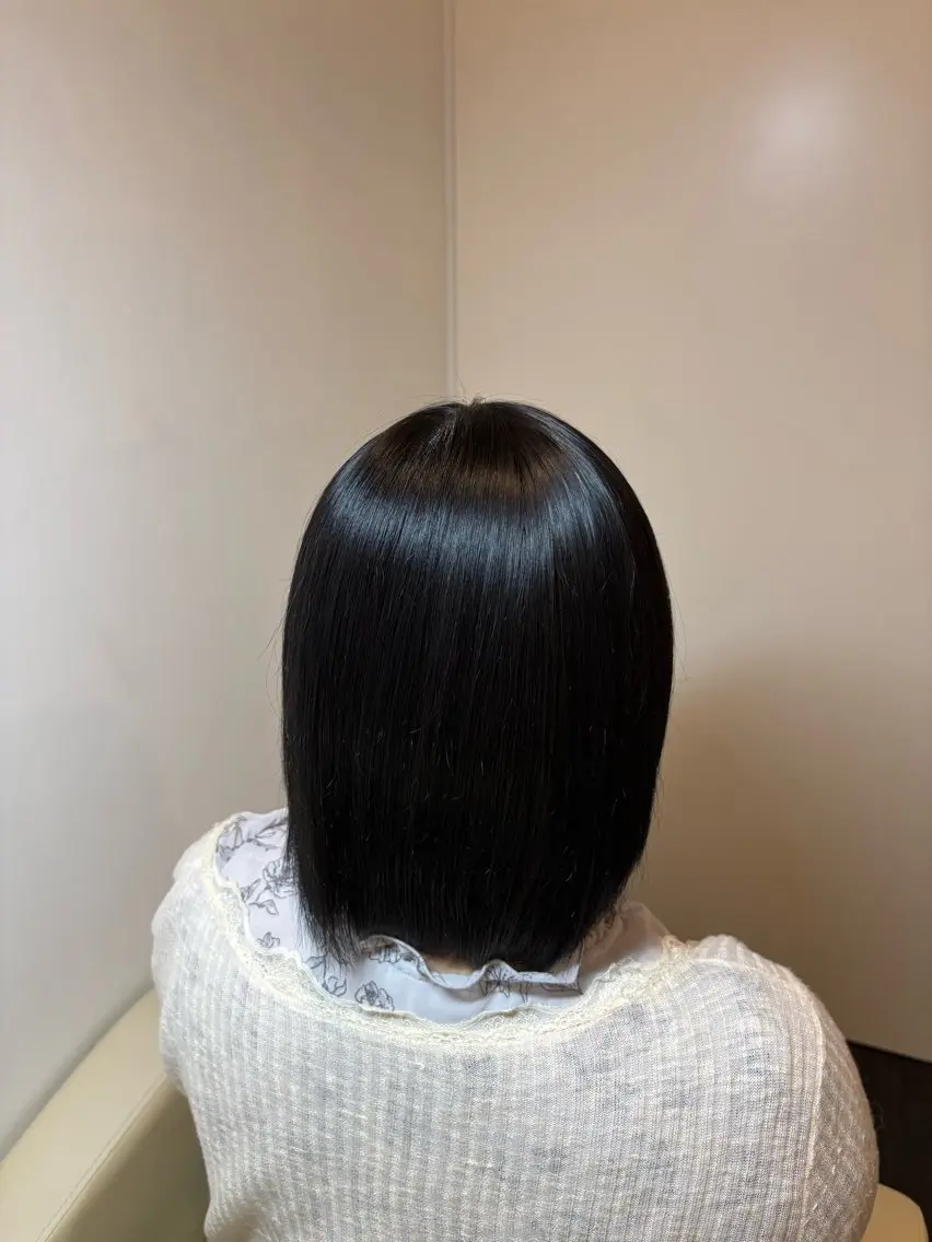 カラー タナカ マコのヘアスタイル