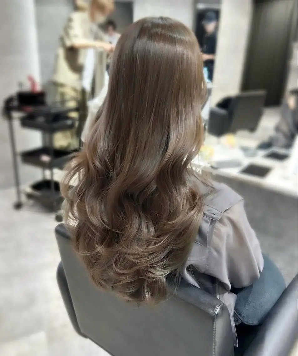 セミロング カラー 顔周りカット/髪質改 善/新宿/畑中稔里のヘアスタイル