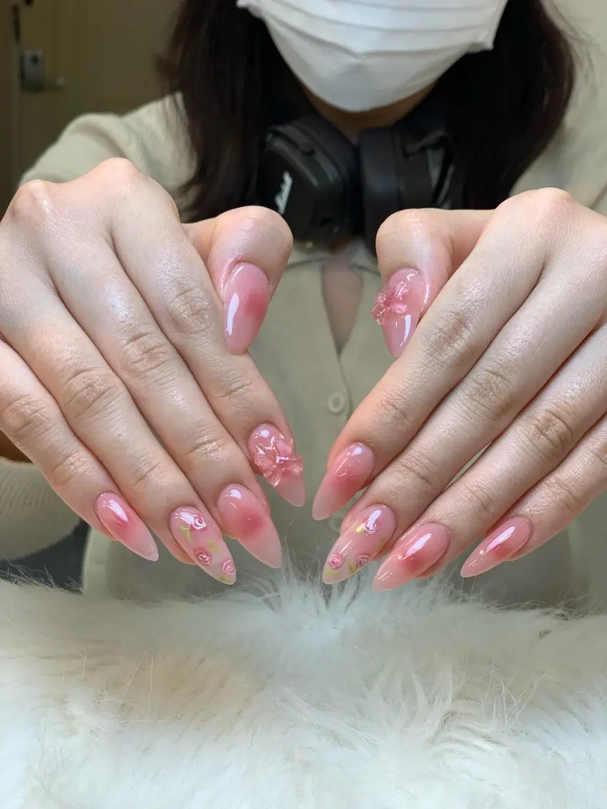 ネイル アートネイル 長さ出し ジェルネイル マグネットネイル ニュアンスネイル ハンドネイル Cloudy Chan 歌舞伎町のネイルデザイン