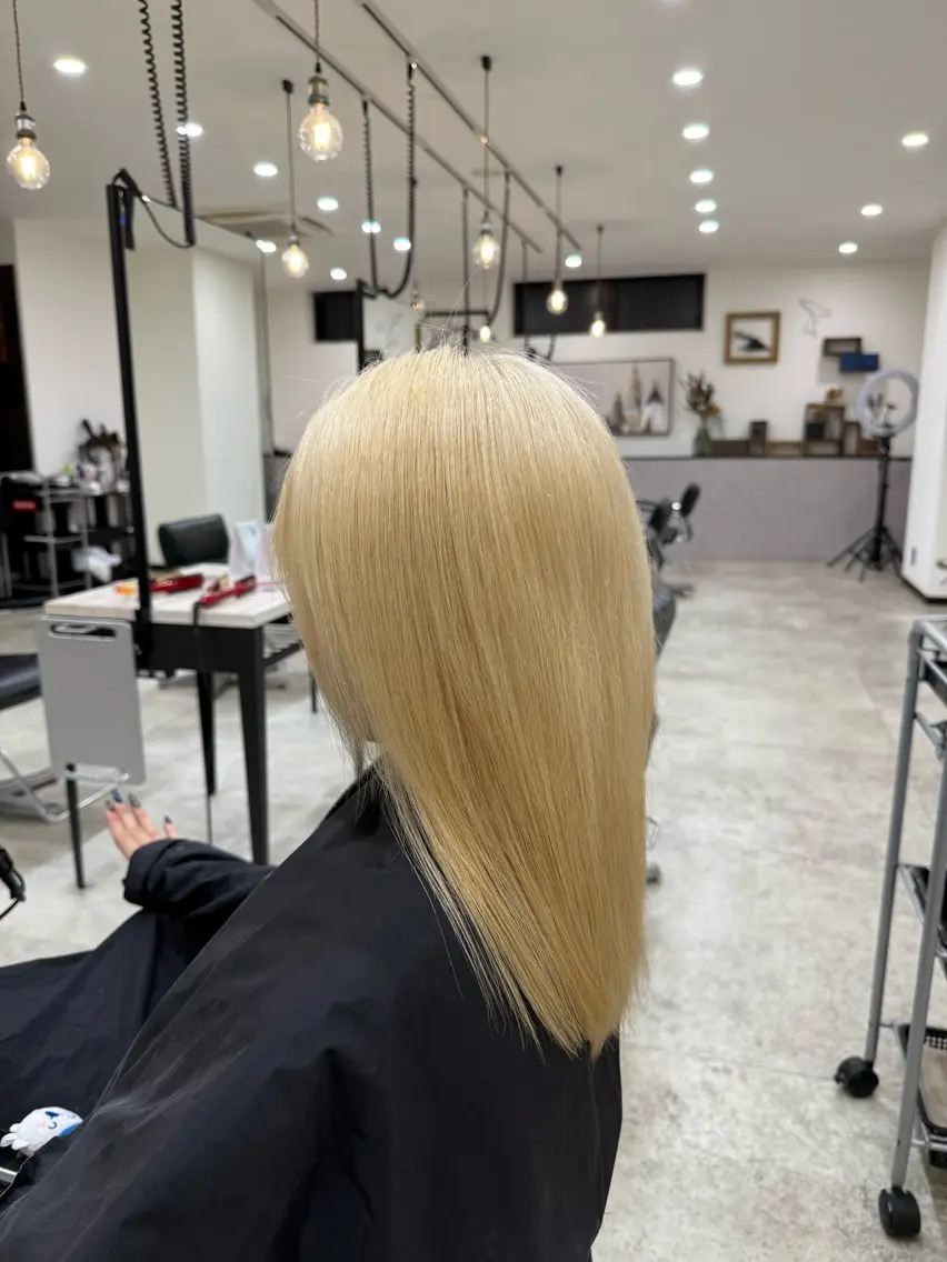 カラー ブロンド ホワイトブロンド ヘアカラー ciate山口 TAKUMAのヘアスタイル