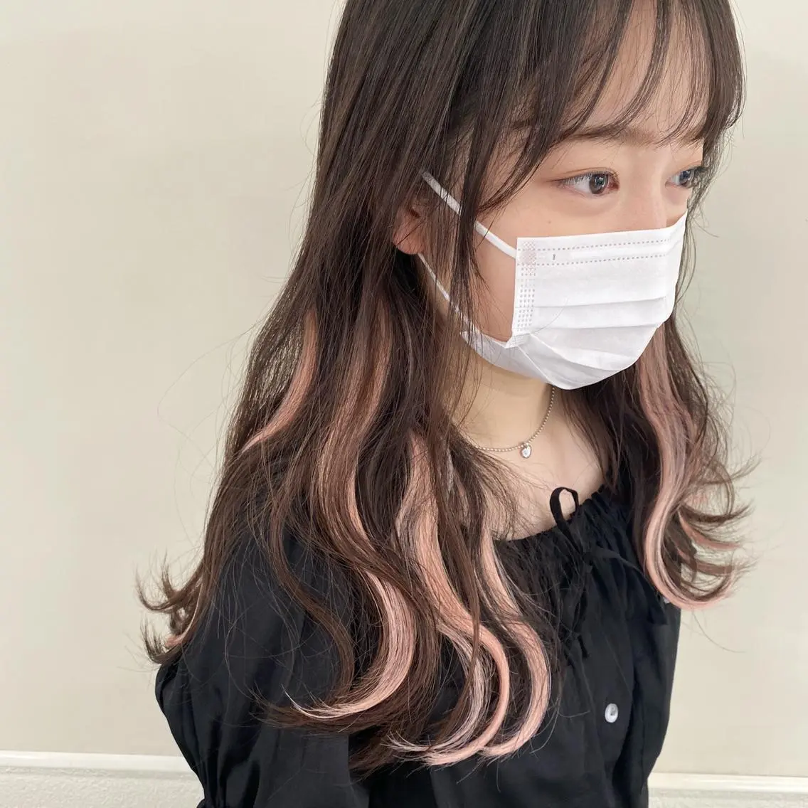 ロング カラー ダブルカラー インナーカラー エクステ エクステ ハイトーン 💭黒崎ハルカのヘアスタイル